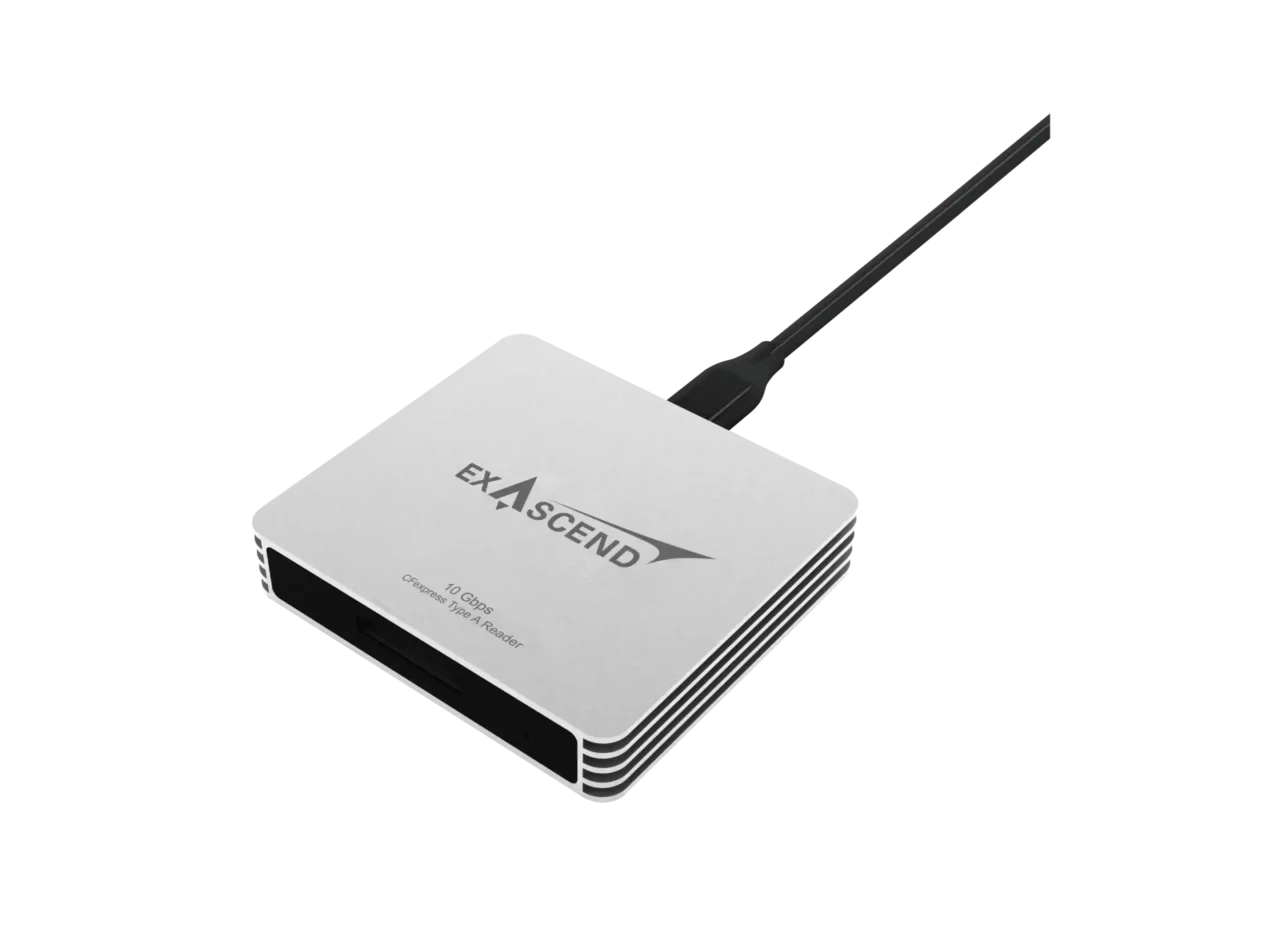 CFexpress Type A – Single-slot Card Reader (10 Gbps) side view