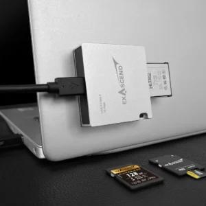 Essential 4-in-1 – Multi-slot Card Reader (10 Gbps) scenario photo 1