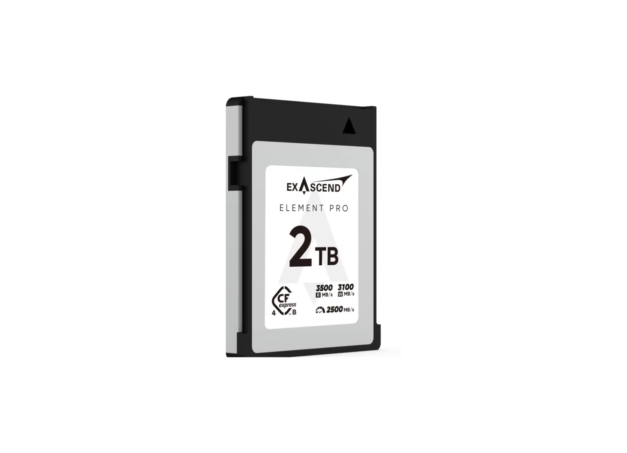 Element Pro – CFexpress 4.0 Type B side view